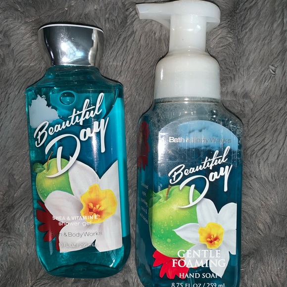 Bath and body shower gel/hand soap. - Picture 2 of 2